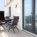 Bernstein We 15 Apartment